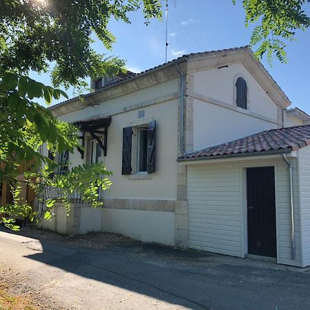 Buzet-sur-BaiseL'Ile Aux Bateaux住宿加早餐旅馆 外观 照片