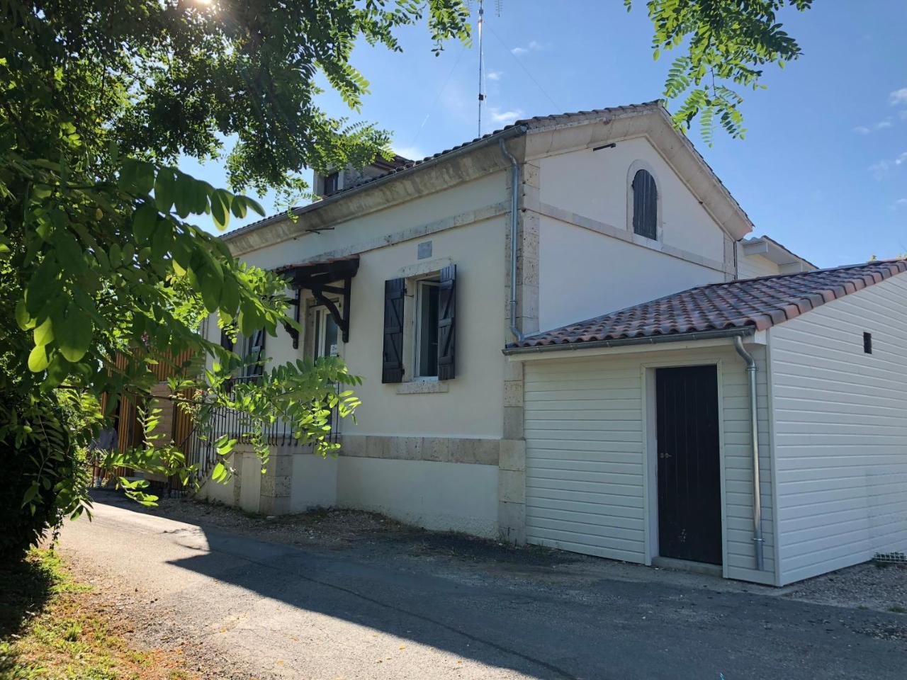 Buzet-sur-BaiseL'Ile Aux Bateaux住宿加早餐旅馆 外观 照片